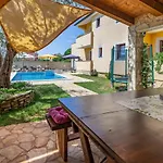 Casa de Férias Pet Friendly In Pula