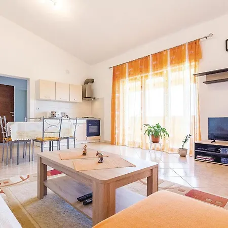 Casa de Férias Pet Friendly Apartment In Pula *