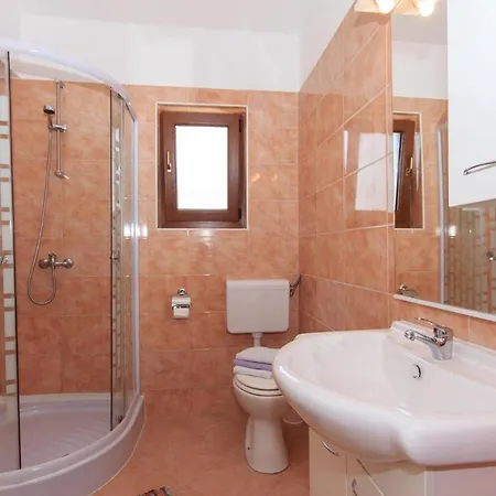 Pet Friendly Apartment In Pula Casa de Férias