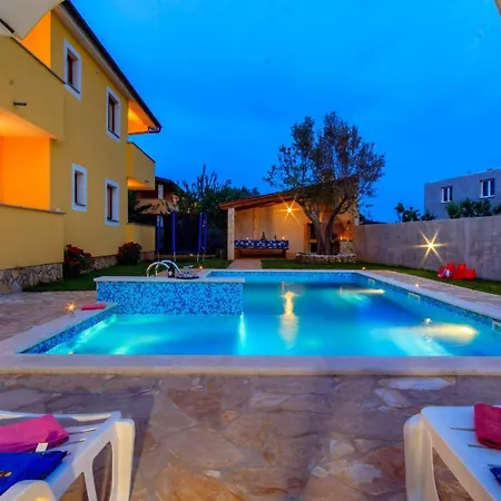 Casa de Férias Pet Friendly Apartment In Pula Pula