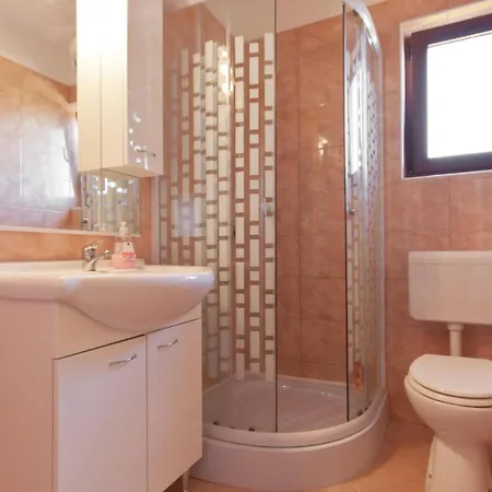 Pet Friendly Apartment In Pula Casa de Férias