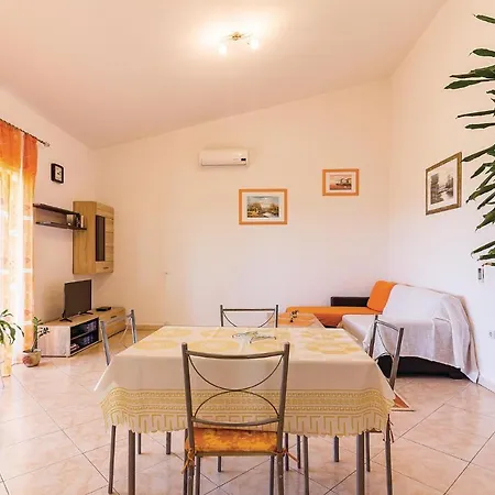 Casa de Férias Pet Friendly Apartment In Pula *