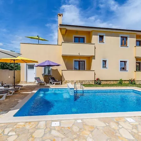 Hébergement de vacances Pet Friendly Apartment In Pula *