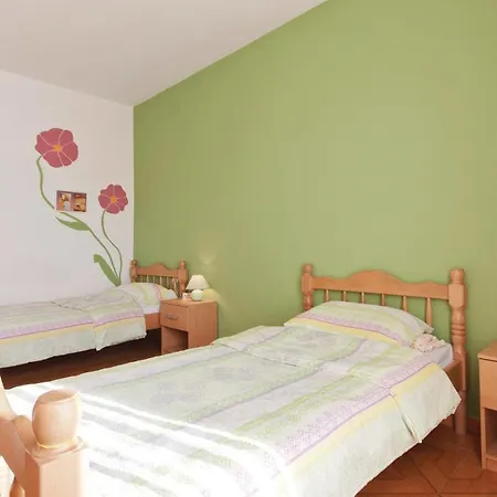 Pet Friendly Apartment In Pula Hébergement de vacances Pula