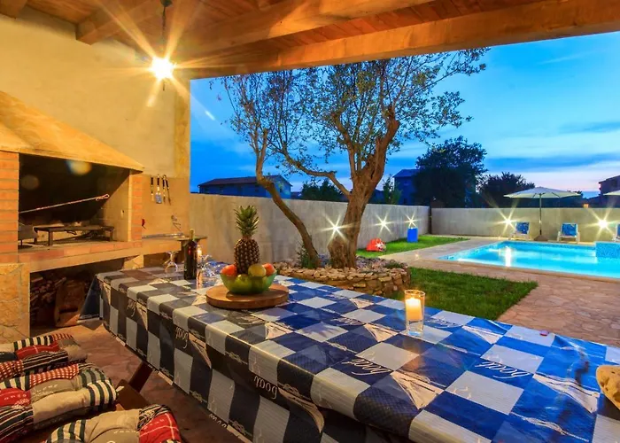 Pet Friendly Apartment In Pula Pula