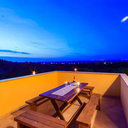 Pet Friendly Apartment In Pula Pula