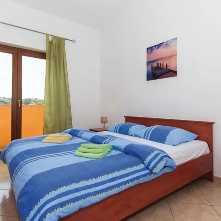 Pet Friendly Apartment In Pula Semesterbostad Pula