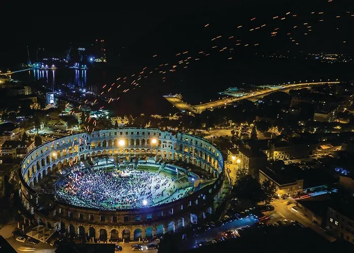 Pet Friendly Apartment In Pula Tatil Evi *